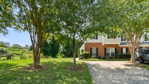135 Ross Moore Ave, Charlotte, NC 28205