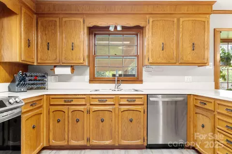 Kitchen - 2532 Carroll St, Monroe, NC 28110 photo 2 of 5