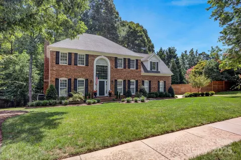16400 Ranger Trl, Huntersville, NC 28078