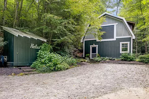 3147 Old Us 25 Hwy, Zirconia, NC 28790