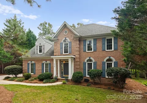 10728 Ridge Acres Rd, Charlotte, NC 28214
