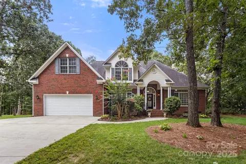 709 Pierce Ct, Rock Hill, SC 29730