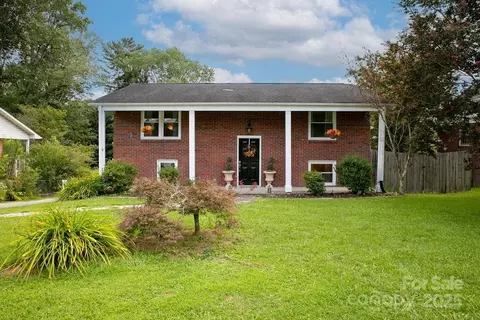 603 Shepherd St, Hendersonville, NC 28792