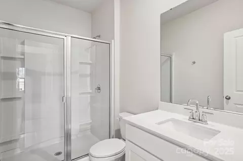 Bath - 1540 31st Ne St NE, Conover, NC 28613 photo 1 of 3