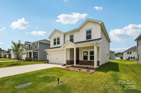 2210 Silverbell Ln, Stanley, NC 28164