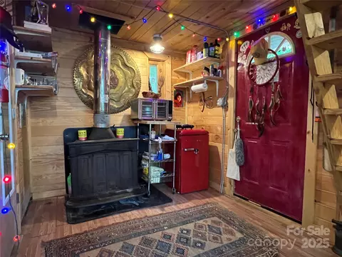 111 Shepherds Run, Purlear, NC 28665 photo 8