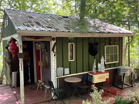111 Shepherds Run, Purlear, NC 28665 photo 7