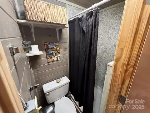 111 Shepherds Run, Purlear, NC 28665 photo 13
