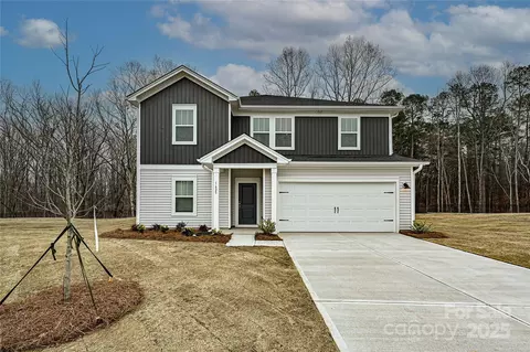 2106 Sunflower Cir, Newton, NC 28658
