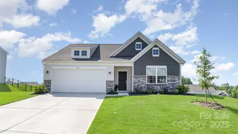 835 Wood Village Dr, Edgemoor, SC 29712