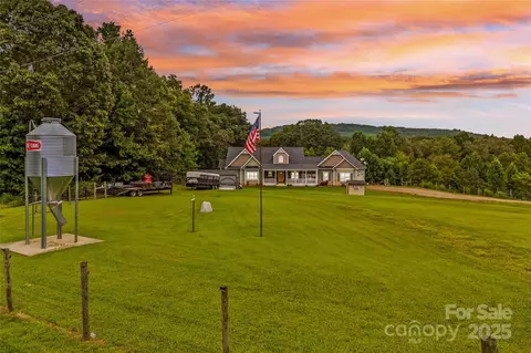 306 Mountain View Rd, Statesville, NC 28625