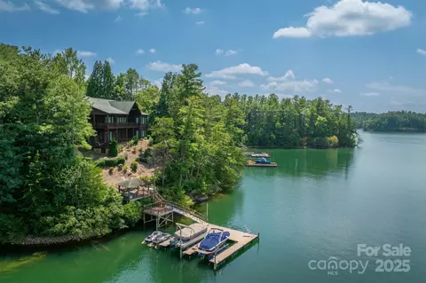 5140 Beech Bluff Dr, Morganton, NC 28655