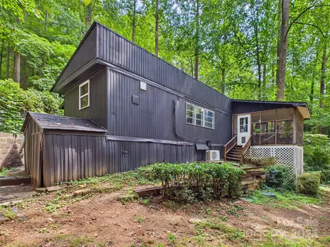 Exterior - 199 Upper Bat Cave Dr, Hendersonville, NC 28792 photo 7 of 8