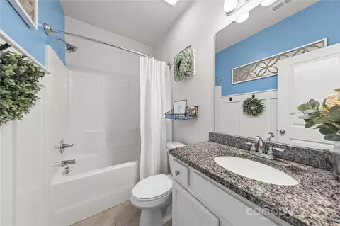 Bath - 4515 Dover Ct, Denver, NC 28037 photo 2 of 2
