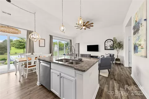 Kitchen - 4515 Dover Ct, Denver, NC 28037 photo 1 of 4