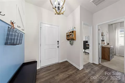 Entry Way - 4515 Dover Ct, Denver, NC 28037 photo 4 of 4