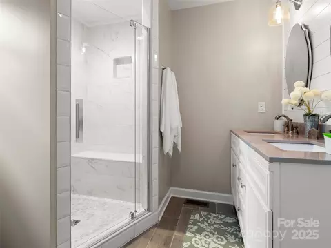 Bath - 269 Adams Dr, Clyde, NC 28721 photo 1 of 2