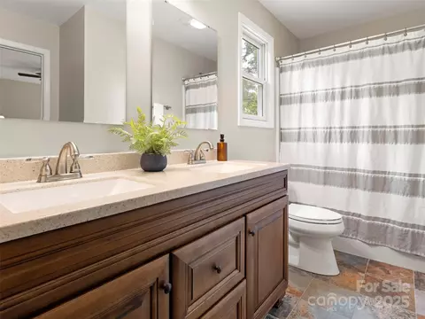 Bath - 269 Adams Dr, Clyde, NC 28721 photo 2 of 2