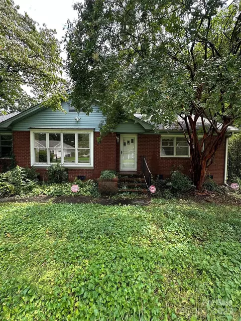 5306 Wales St, Charlotte, NC 28269