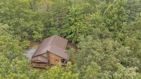 386 Natures Walk Ln, Taylorsville, NC 28681