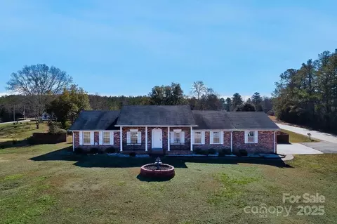 104 Greenway Ave, Union, SC 29379