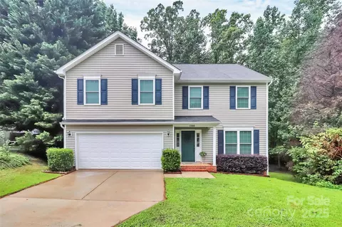 1300 Dunmore Ct, Clover, SC 29710