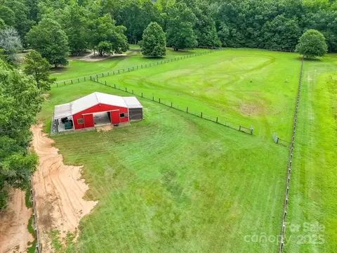 8817 Maggie Robinson Rd, Waxhaw, NC 28173