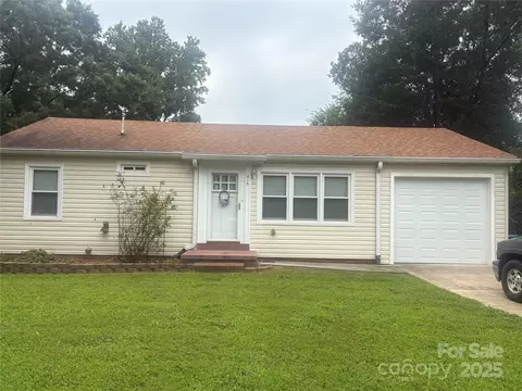 415 Peachtree St, Albemarle, NC 28001