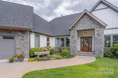 456 Samuel Dr, Mills River, NC 28759 photo 2