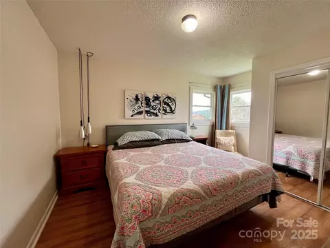 Bedroom - 657 Arrowhead Trl, Marion, NC 28752 photo 1 of 3