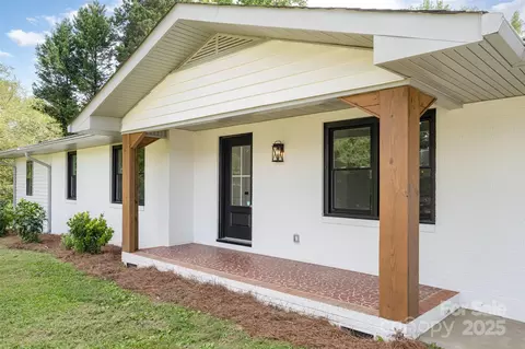 107 Larch Rd, Salisbury, NC 28147