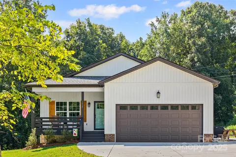 1657 Springlake Rd, York, SC 29745