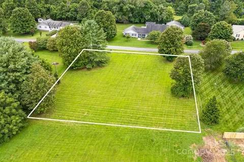 48 Cane Creek Cir, Fairview, NC 28730