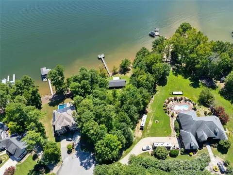 5350 Commodore Pl, Clover, SC 29710 photo 10