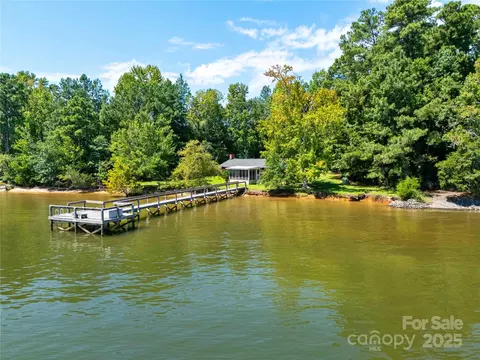 5350 Commodore Pl, Clover, SC 29710 photo 3