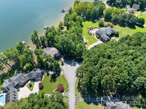 5350 Commodore Pl, Clover, SC 29710 photo 9