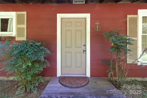 5350 Commodore Pl, Clover, SC 29710 photo 17