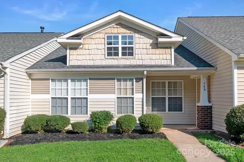 748 Sasha Ct, Rock Hill, SC 29732