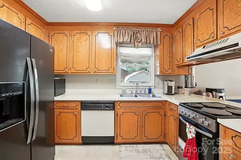 2402 Bearskin Ln, Monroe, NC 28110 photo 13