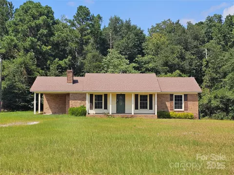 2152 Mcbee Hwy, Jefferson, SC 29718