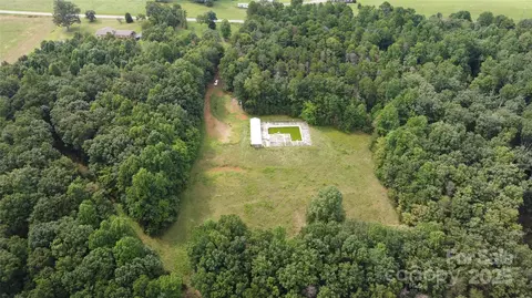 2190 Memorial Hwy, Union Grove, NC 28689