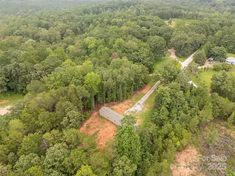 View/Area - 8115 Oaktree St, Sharon, SC 29742 photo 2 of 5