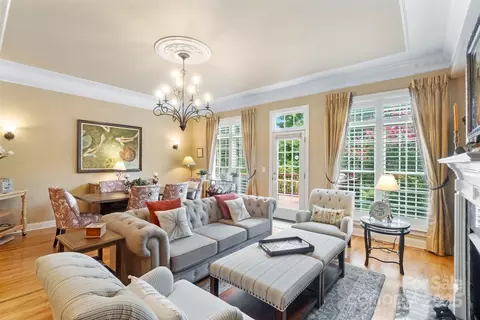 3044 Luke Crossing Dr, Charlotte, NC 28226