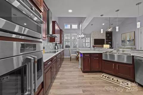 Kitchen - 18405 Harborside Dr, Cornelius, NC 28031 photo 3 of 6