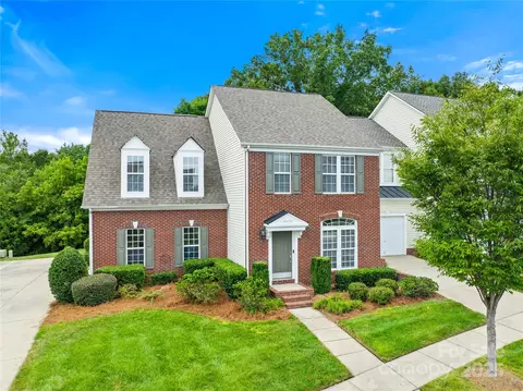 14651 Greenpoint Ln, Huntersville, NC 28078