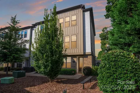 1624 Nandina Corners Aly, Charlotte, NC 28205