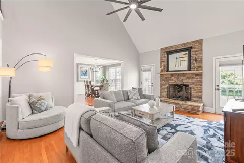 Living - 421 Cranborne Chase Dr, Fort Mill, SC 29708 photo 2 of 5