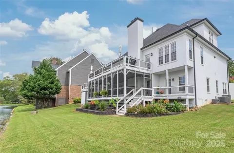 Exterior - 421 Cranborne Chase Dr, Fort Mill, SC 29708 photo 3 of 6