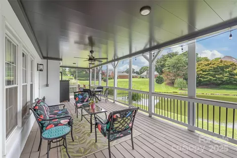 Exterior - 421 Cranborne Chase Dr, Fort Mill, SC 29708 photo 6 of 6