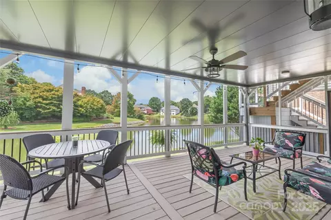 Exterior - 421 Cranborne Chase Dr, Fort Mill, SC 29708 photo 5 of 6